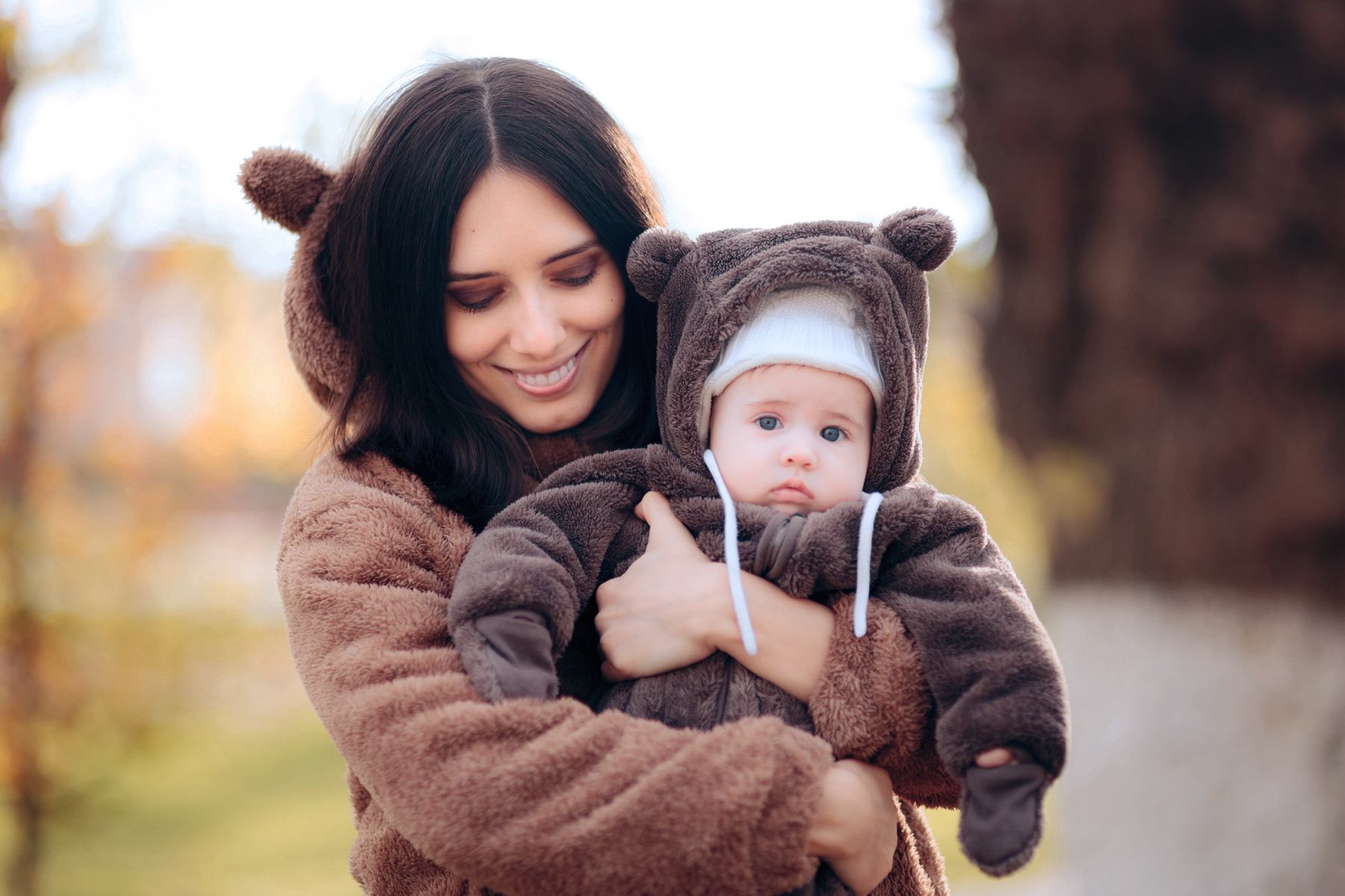 Cutest Halloween Costumes for Breastfeeding Moms