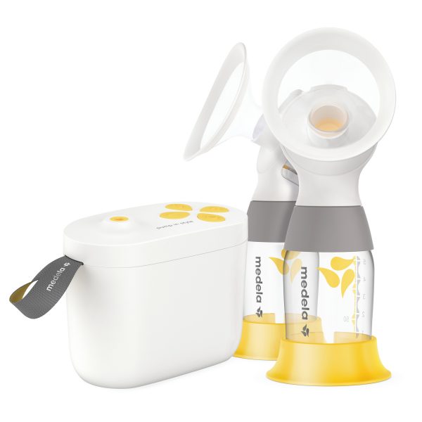 Medela Pump in Style with MaxFlow pump with bottles