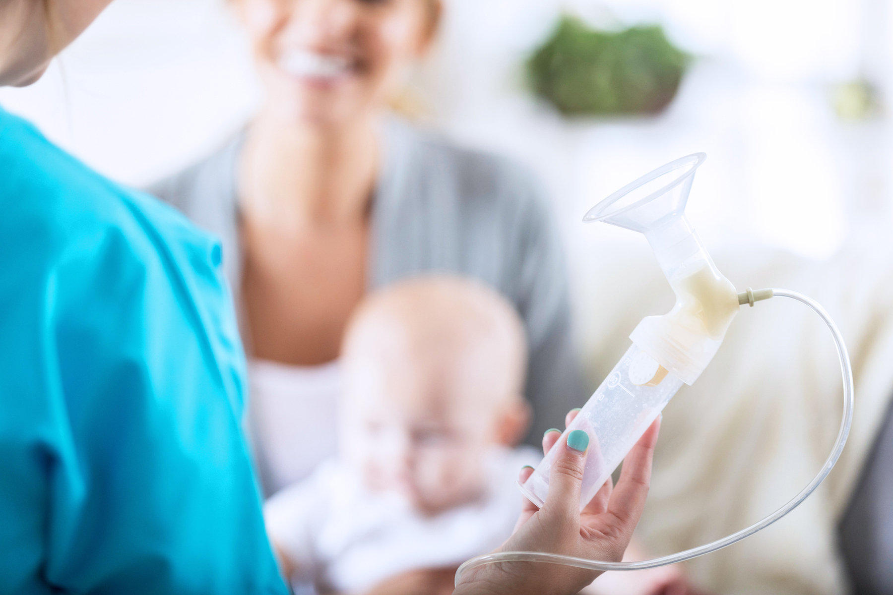 What is a Closed System Breast Pump
